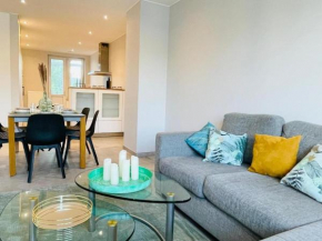 Spacious 3 bedrooms w parking in Limpertsberg
